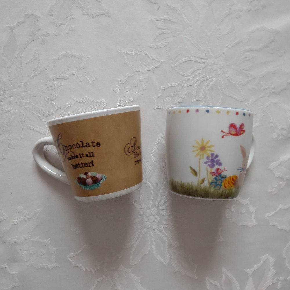 2 cups Expresso Coffee Bunny Starbucks and V& S Chocolate